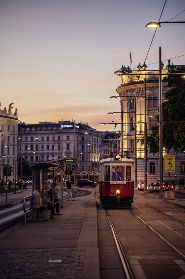 Henri Hotel Wien Siebterbezirk Dış mekan fotoğraf