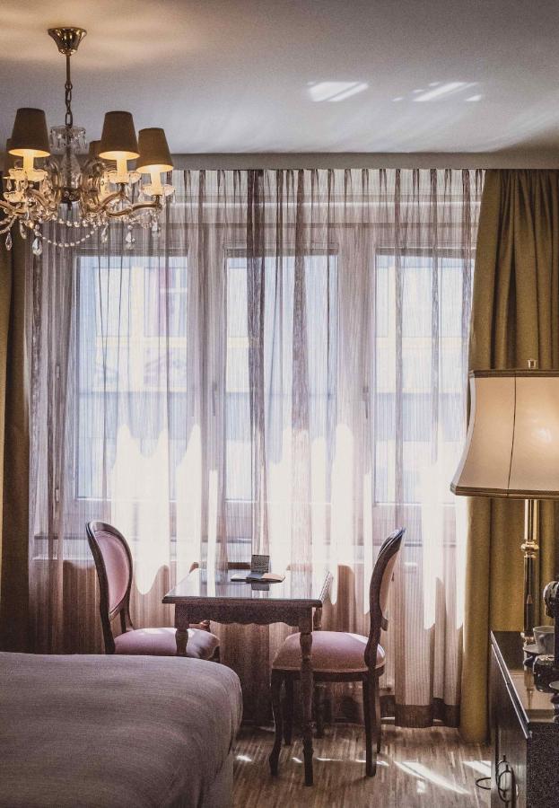 Henri Hotel Wien Siebterbezirk Dış mekan fotoğraf
